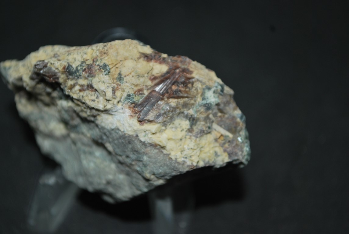 VESUVIANITE DE CORSE