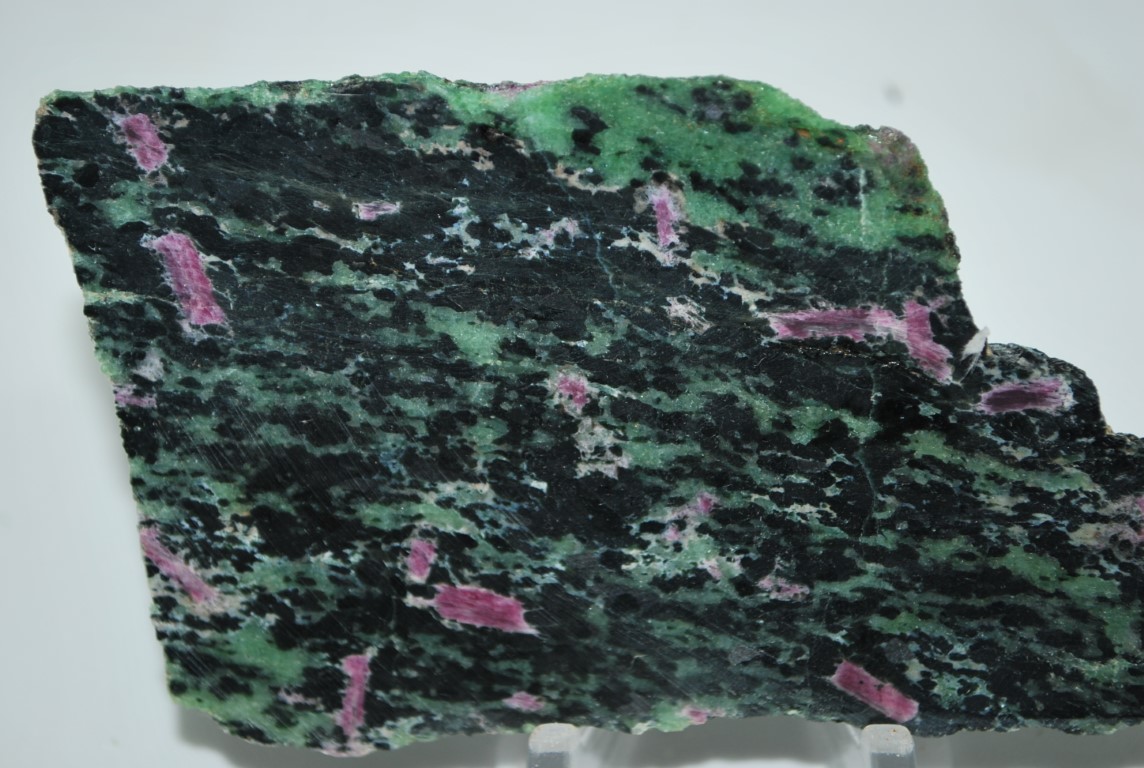 ZOISITE A RUBIS DE TANZANIE