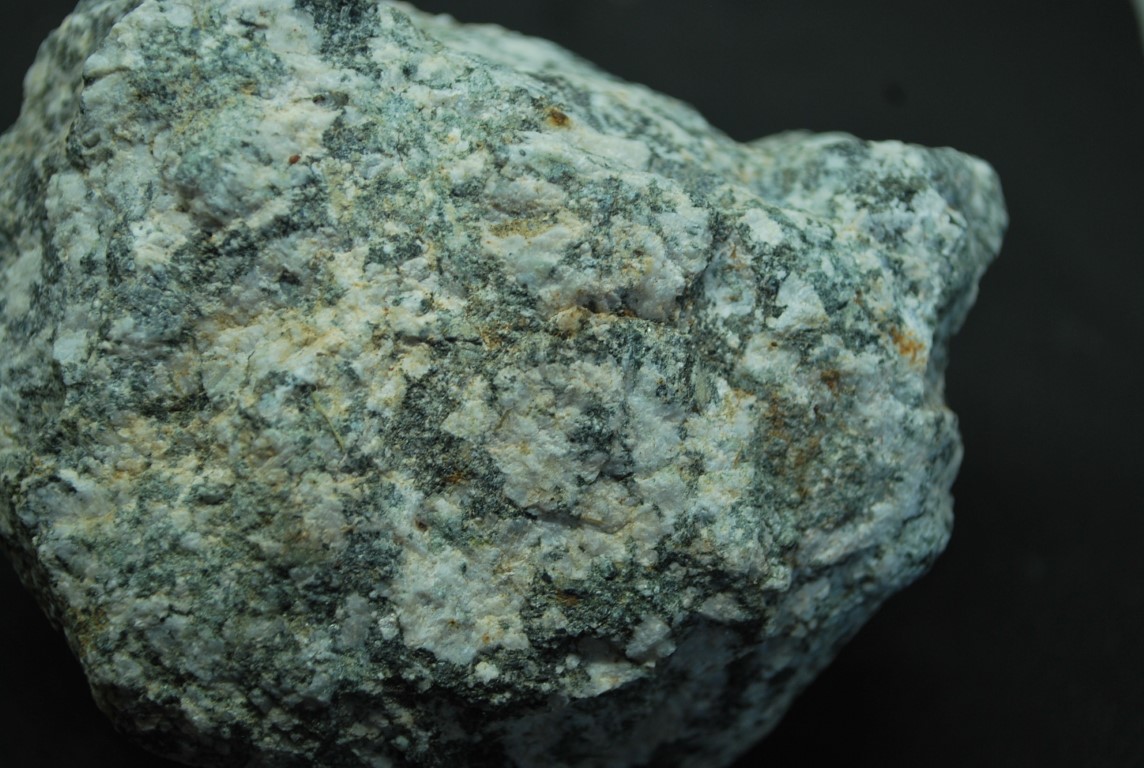 BLOC BRUT DE DIORITE ORBICULAIRE CORSE